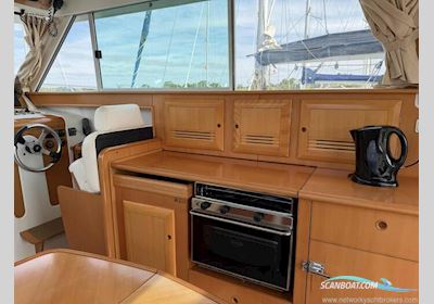 Beneteau Antares 10.80 Motorbåd 2006, med Volvo motor, Irland