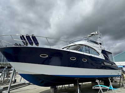 Beneteau Antares 12 Motorbåd 2007, med Twin Volvo D6 - 370s motor, England