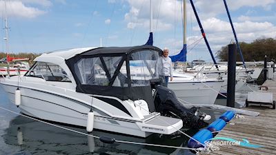 Beneteau Antares 8 OB Motorbåd 2020, med Suzuki DF200APX
 motor, Tyskland