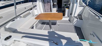 Beneteau Antares 8 OB Motorbåd 2020, med Suzuki DF200APX
 motor, Tyskland