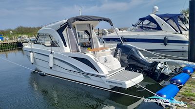Beneteau Antares 8 OB Motorbåd 2020, med Suzuki DF200APX
 motor, Tyskland