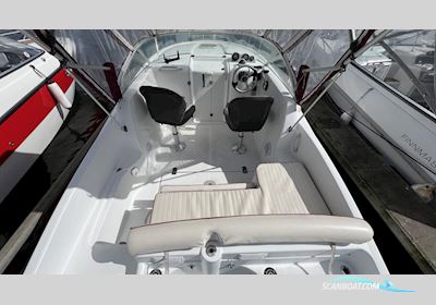 Beneteau Flyer 650 Cabin Motorbåd 2006, med Evinrude motor, Sverige
