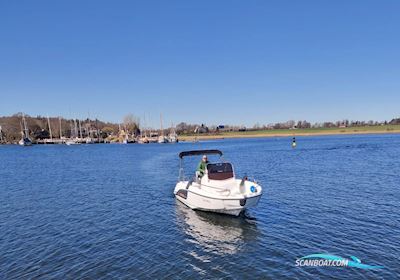 Bénéteau Flyer 6.6 Spacedeck Mit Yamaha F200 Und Trailer Motorbåd 2014, med Yamaha motor, Tyskland
