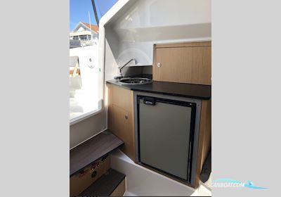 Beneteau Flyer 8 Sundeck Motorbåd 2020, med Evinrude 300 Hk G2 motor, Sverige