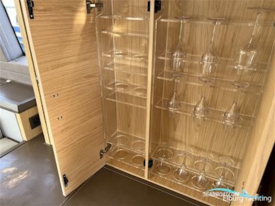 Beneteau Monte Carlo 5S  Motorbåd 2014, Holland