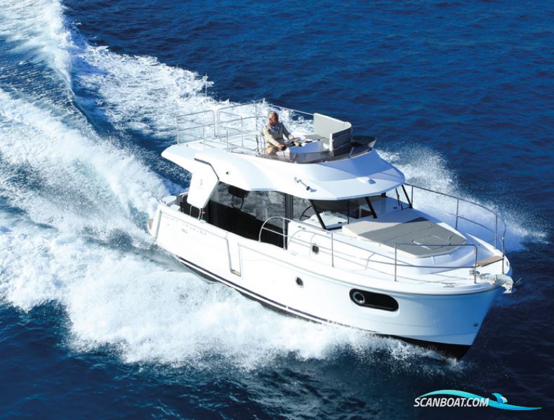 Beneteau Swift Trawler 30 Flybridge