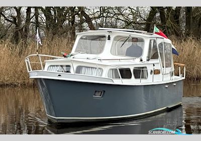 Boarnkruiser Okak Motorbåd 1974, med Peugeot motor, Holland