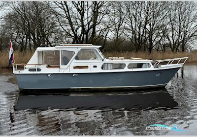 Boarnkruiser Okak Motorbåd 1974, med Peugeot motor, Holland
