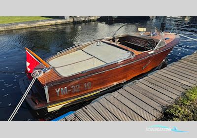 Boesch 510 Sport de Luxe Motorbåd 1973, med Crusader motor, Holland