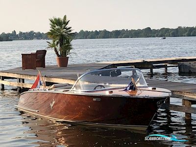 Boesch 590 Acapulco de Luxe Motorbåd 1986, med Boesch Marine motor, Holland