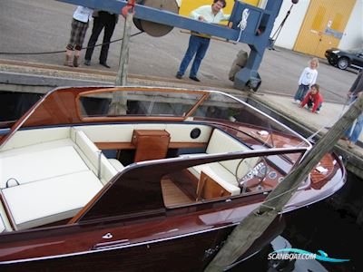 Boesch 650 Portofino de Luxe Motorbåd 1972, med Boesch Marine motor, Holland