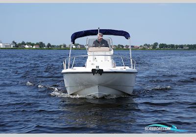 Boston Whaler 180 Outrage Motorbåd 2000, med Mercury Optimax motor, Holland