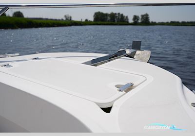 Boston Whaler 180 Outrage Motorbåd 2000, med Mercury Optimax motor, Holland