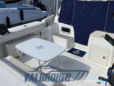 Boston Whaler 285 Conquest Motorbåd 2007, med Mercury Bianchi Cambiati 2025 motor, Estland