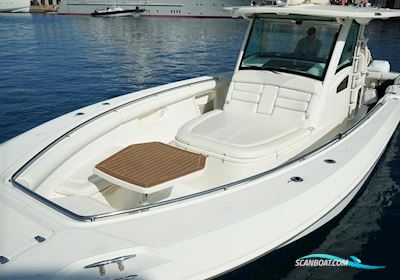 Boston Whaler 370 Outrage Motorbåd 2012, med Vérado motor, Frankrig
