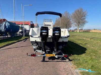 Boston Whaler Outrage 23 Motorbåd 1998, med Mercury motor, Holland