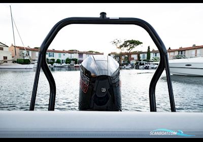 Brabus 300 Shadow - Multistorage Motorbåd 2023, med Mercury motor, Frankrig