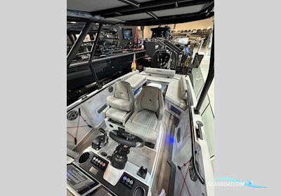 Brabus Shadow 300 Motorbåd 2023, med Mercury motor, Tyskland