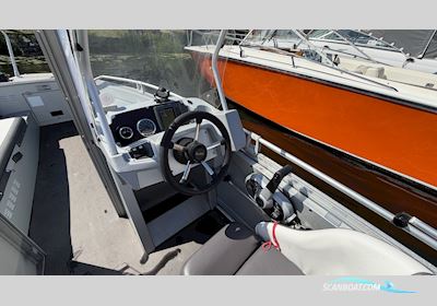 Buster Lx Motorbåd 2014, med Mercury motor, Sverige