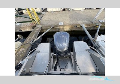 Buster Supermagnum Motorbåd 2021, med Yamaha motor, Sverige