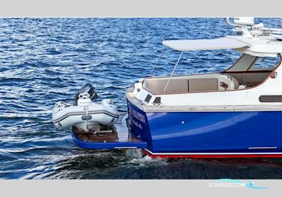 CUSTOM Gentlemans Motor Yacht Motorbåd 2010, med 2 x Volvo Penta IPS 500 motor, USA