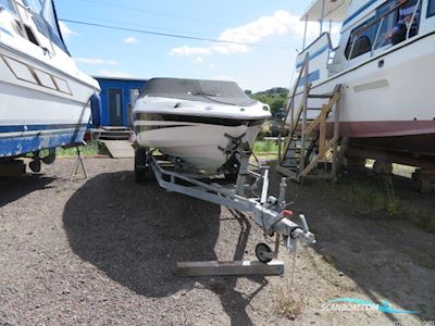 Campion 545 Motorbåd 2004, med Mercruiser motor, England