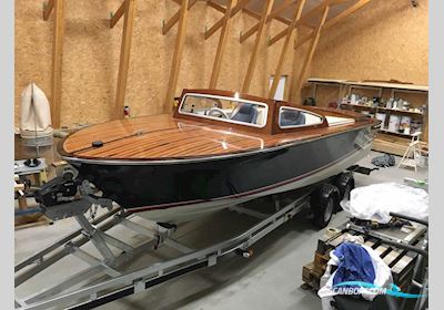 Classic Elegant Speedboat Motorbåd 2016, med Volvo Penta
 motor, Danmark