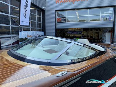 Classic Retro 700 Motorbåd 2006, med Mercruiser motor, Holland