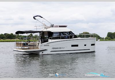 Cobra Yachts Futura 36 Premium Fly Motorbåd 2023, med Yanmar Maakt Betrouwbare en Zuinige Scheepsdieselmotoren Voor Zowel Pleziervaart Als Commerciële Schepen. Ze Staan Bekend om Hun Duurzaamheid, Wereld motor, Holland