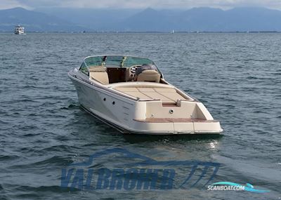 Comitti Wooden Boats Venezia 25 Classic Mahogany Motorbåd 2023, med Mercruiser 6,2 L / V8 motor, Italien