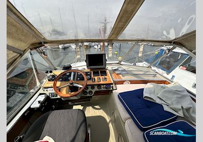 Coronet 32 Oceanfarer Motorbåd 1975, med Volvo Penta  KAD 44 EDC motor, Danmark