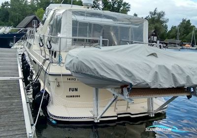 Coronet Commander 38` Motorbåd 1987, med Cummins motor, Tyskland