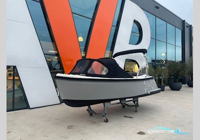 Corsiva 500 Tender Occasion Motorbåd 2022, med Suzuki motor, Holland