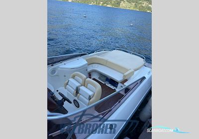 Cranchi CSL 27 Motorbåd 2005, med Volvo Penta D4 motor, Italien