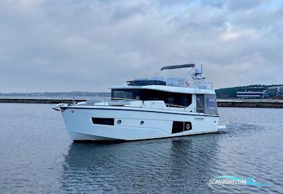 Cranchi T43 Eco Trawler Long Distance Motorbåd 2020, med Volvo Penta motor, Holland