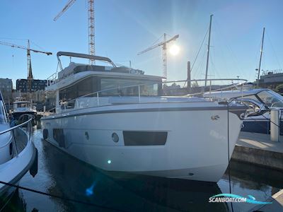 Cranchi T43 Eco Trawler Long Distance Motorbåd 2020, med Volvo Penta motor, Holland