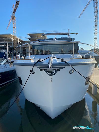 Cranchi T43 Eco Trawler Long Distance Motorbåd 2020, med Volvo Penta motor, Holland