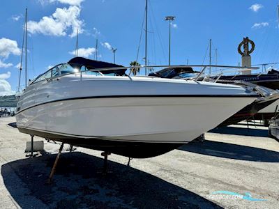 Crownline 230 Motorbåd 2001, med Volvo Penta 5.0 Gi motor, Portugal