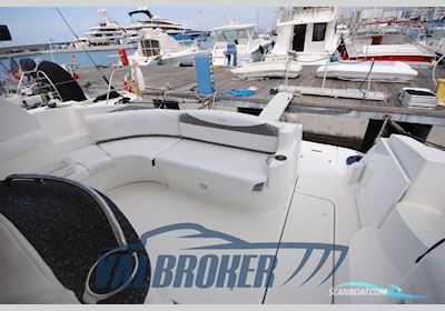 Cruisers Yachts 390 SC Motorbåd 2008, med Volvo Penta D6 370 Ips 500 motor, Italien