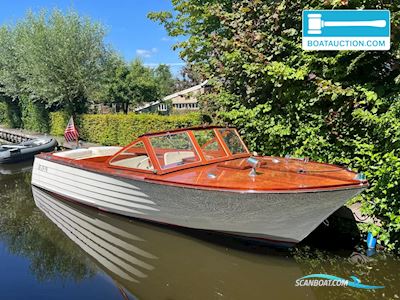 Cruisers inc. Barnegat Motorbåd 1967, med Mercruiser motor, Holland