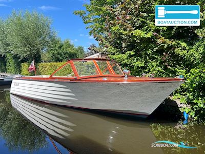Cruisers inc. Barnegat Motorbåd 1967, med Mercruiser motor, Holland