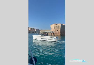 De Antonio Yachts D32 Motorbåd 2024, med 2x Mercury F 300 XL DTS Verado AMS V8 motor, Italien