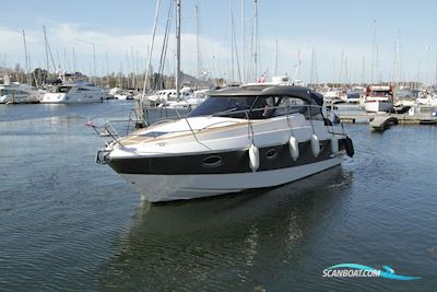 Elan Marine 30 Power Motorbåd 2015, med Volvo Penta motor, England