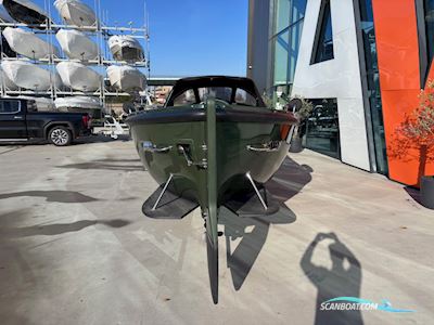 Escape 750 Overjarig Motorbåd 2020, med Tohatsu motor, Holland