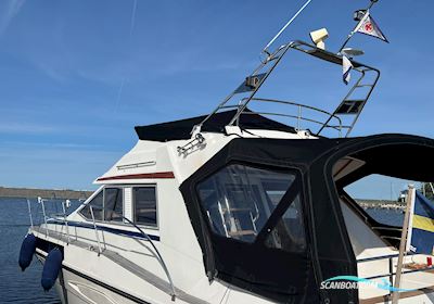 Euro Yacht 370 (Nord West 1100) Motorbåd 1989, med Dubbla Volvo Penta Tamd 61 C motor, Sverige