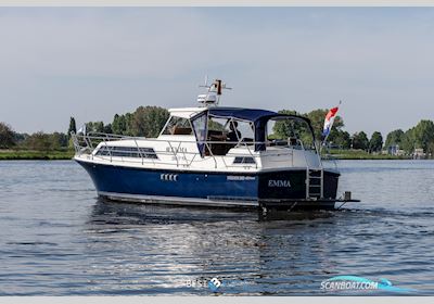 Excellent 960 Offshore Motorbåd 2004, med Yanmar is een Japanse fabrikant die bekend staat om zijn hoogwaardige dieselmotoren, zowel voor maritieme als industriële toepassingen. Het merk staa motor, Holland