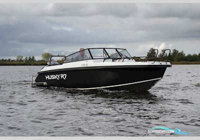 FINNMASTER Husky R7 Motorbåd 2024, Holland
