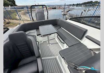 FINNMASTER R6 Bowrider Motorbåd 2024, med Yamaha motor, England