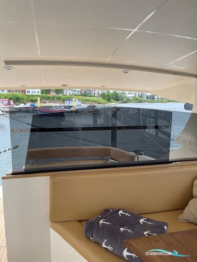 Faeton Astondoa / F380 HT Motorbåd 2010, med Cummins Mercruiser Diesel Qsd 4.2 motor, Tyskland
