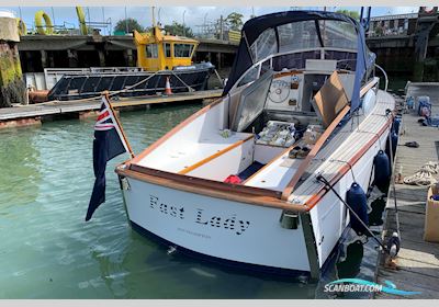 Fairey Huntsman 28 Motorbåd 1964, med Cummins motor, England